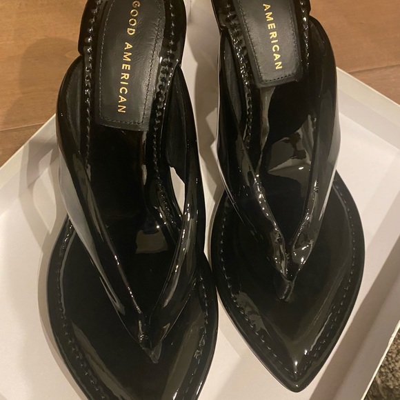 Good American wedge thong sandals brand new, worn once - Picture 2 of 10
